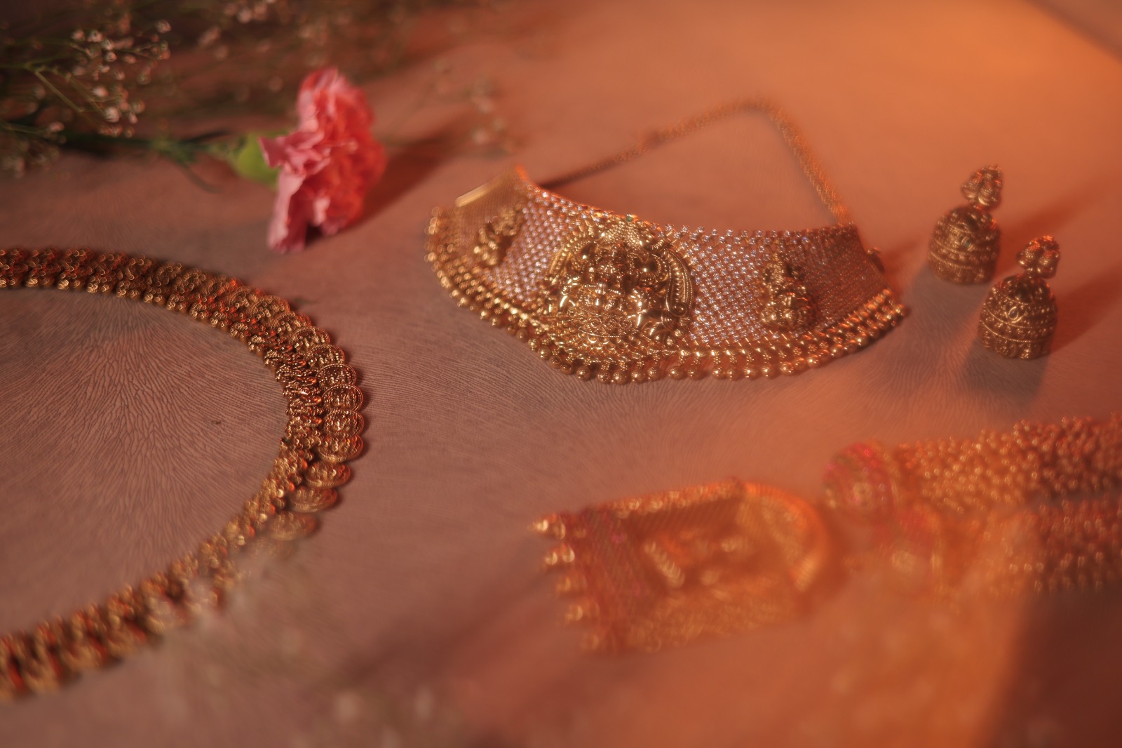 Dress & Jewellery 09